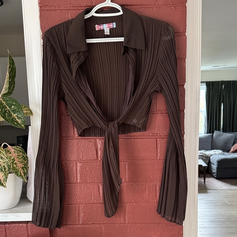 Urban Outfitters Chocolate Brown Tie-Front Pleated Cropped Long Sleeve Top Small